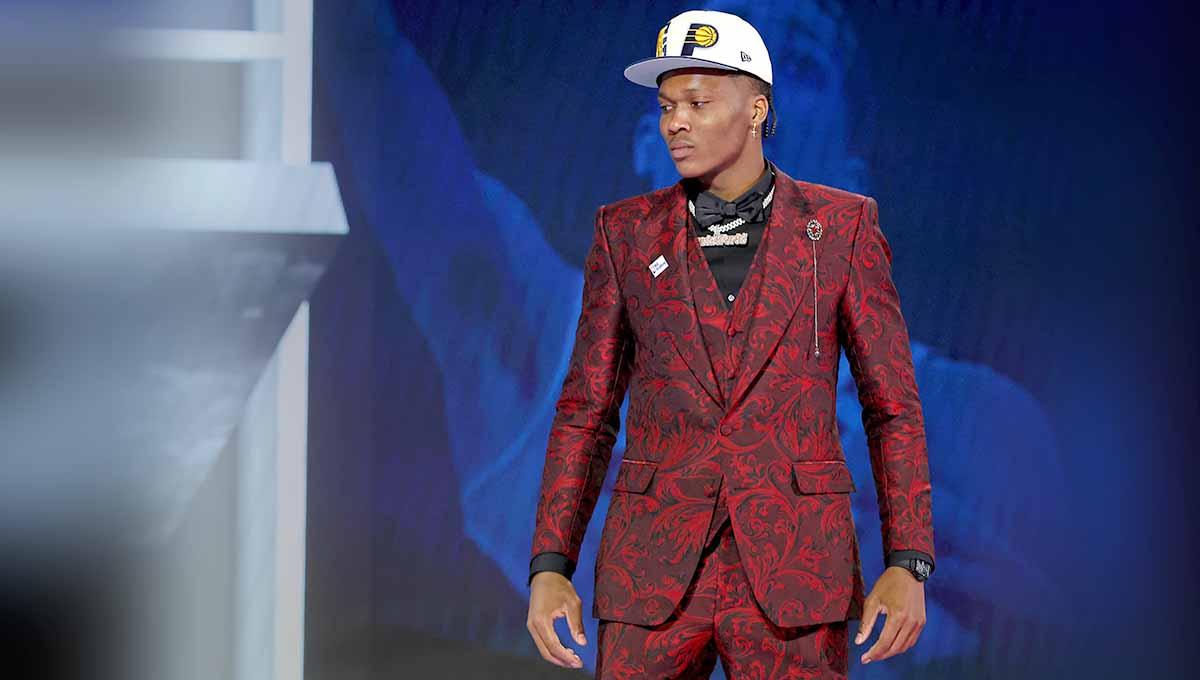 Pebasket asal Kanada untuk klub Indiana Pacers, Bennedict Mathurin, merendahkan pebasket andal, LeBron James.