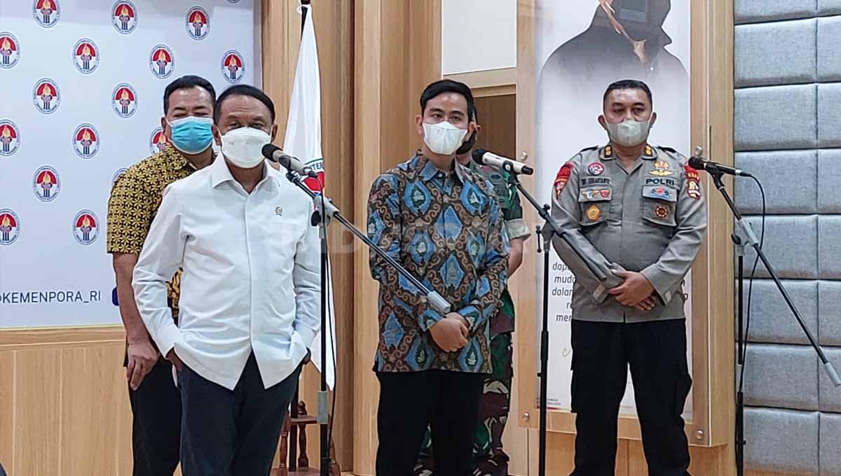 Menpora Zainudin Amali memberikan lampu hijau kepada PSSI untuk ikut biding tuan rumah Piala Asia. Foto: Zainal Hasan/INDOSPORT