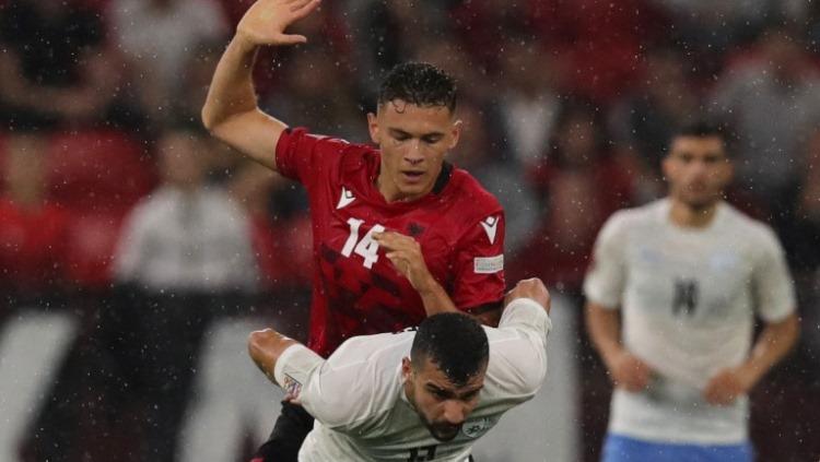 Kristjan Asllani, pemain Albania yang baru direkrut Inter Milan. Foto: REUTERS/Florion Goga. - INDOSPORT