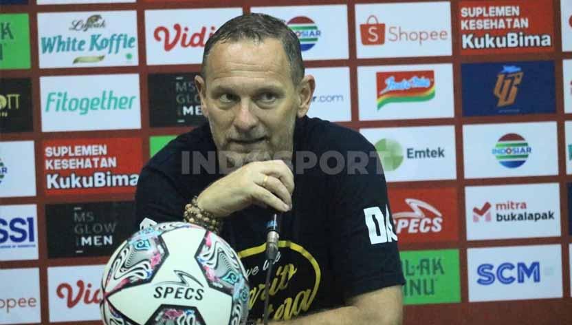 Barito Putera mengakui kekalahan saat menantang Arema FC dalam babak perempat final Piala Presiden di Stadion Kanjuruhan Malang, Sabtu (02/07/22). - INDOSPORT