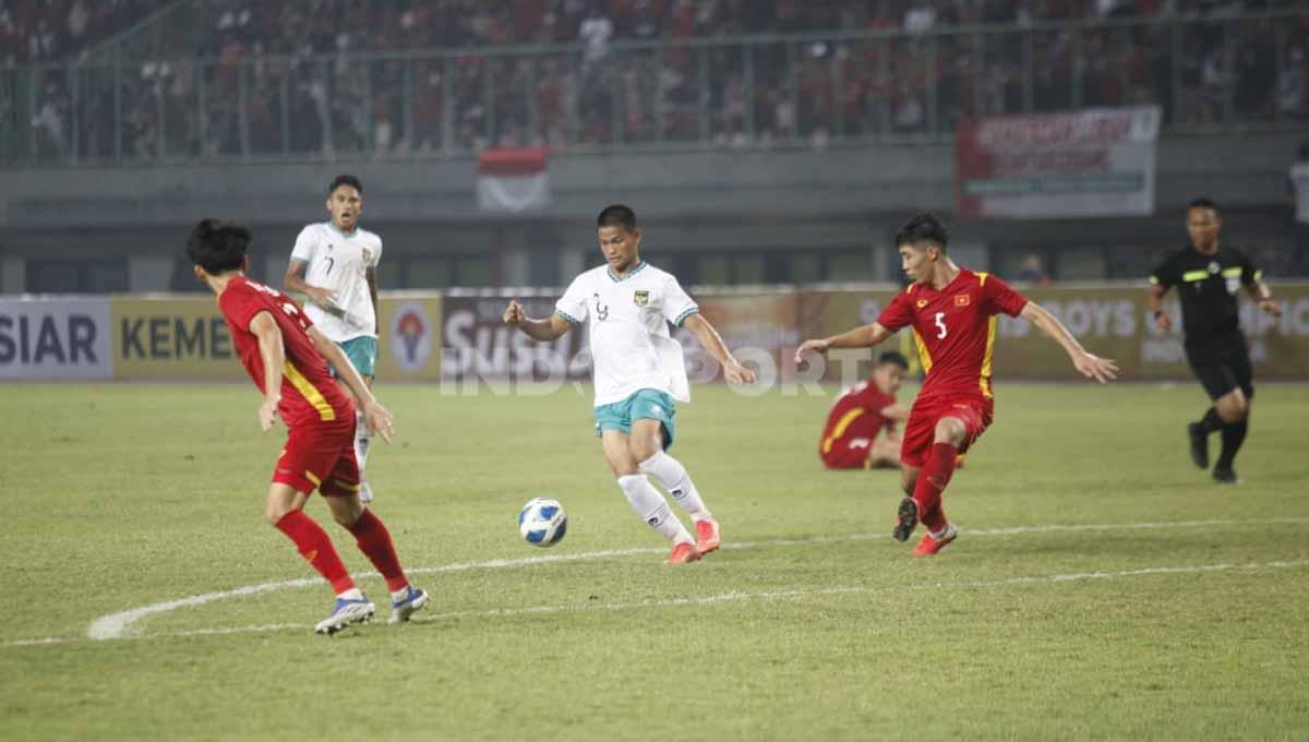 Pertandingan antara Indonesia U-19 vs Vietnam U-19 di Piala AFF U-19 2022.