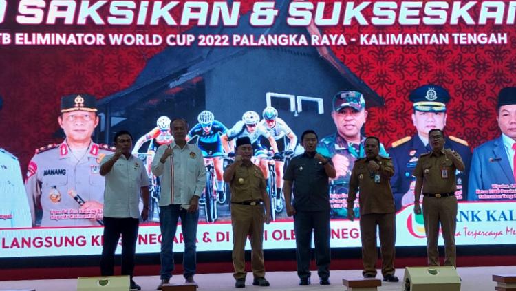 Kalimantan Tengah dipercaya menjadi tuan rumah Kejuaraan Balap Sepeda gunung bertajuk UCI MTB Eliminator World Cup 2022, Agustus mendatang. - INDOSPORT