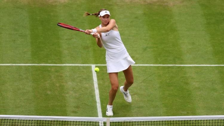 Elena Rybakina, petenis Kazakhstan di Wimbledon 2022. Foto: REUTERS/Matthew Childs. - INDOSPORT