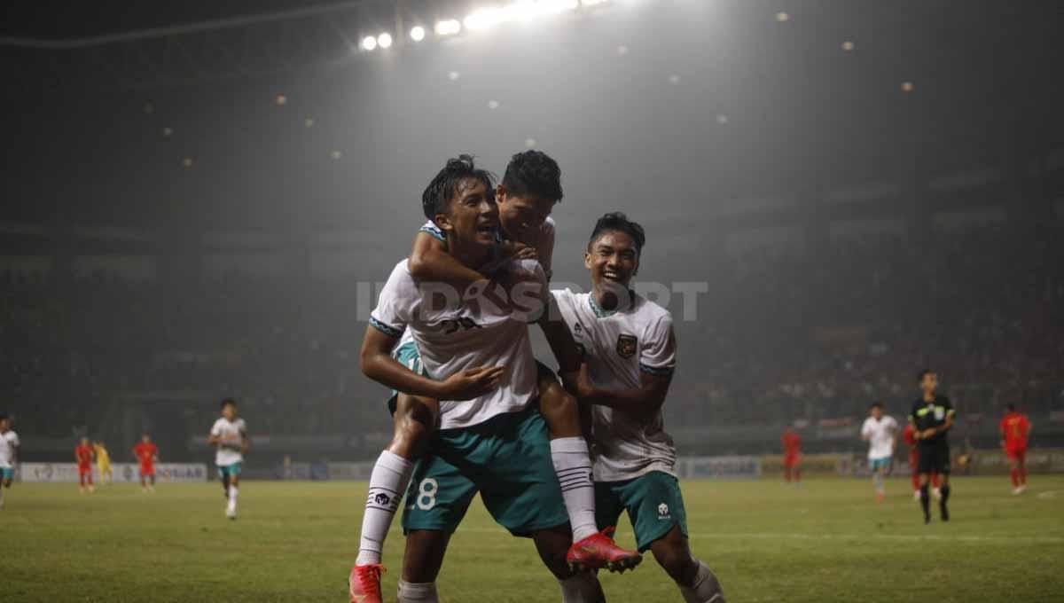 Top 5 News: Timnas Indonesia U-20 Bantai Hong Kong, Eks Liverpool Siap Ditendang AC Milan. - INDOSPORT
