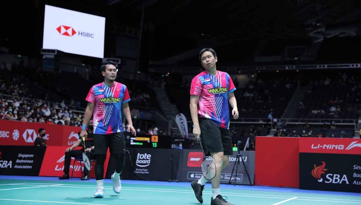 Pasangan ganda putra Indonesia, Mohammad Ahsan/Hendra Setiawan di laga Singapore Open 2022. Foto: PBSI