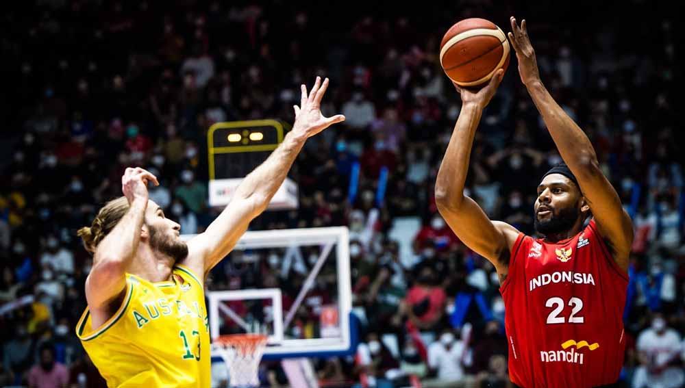 Pertandingan antara Australia vs Timnas Basket Indonesia di FIBA Asia Cup 2022. Foto: fiba.basketball - INDOSPORT