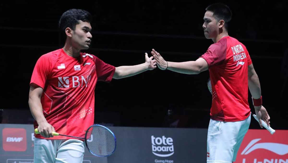 Pasangan ganda putra Indonesia, Leo Rolly Carnando/Daniel Marthin di laga Final Songapore Open 2022, Minggu (17/07/22). Foto: PBSI