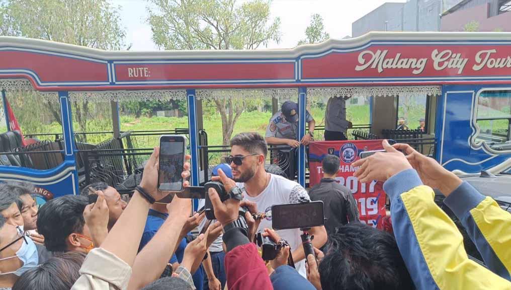 Konvoi Aremania di kota Malang usai Arema FC Juara Piala Presiden 2022, Senin (18/07/22). Foto: Arema FC