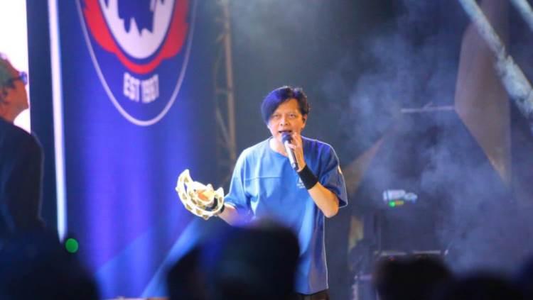 Band Gigi meriahkan acara launching Arema FC. Foto: Ian Setiawan/INDOSPORT. Copyright: Ian Setiawan/INDOSPORT