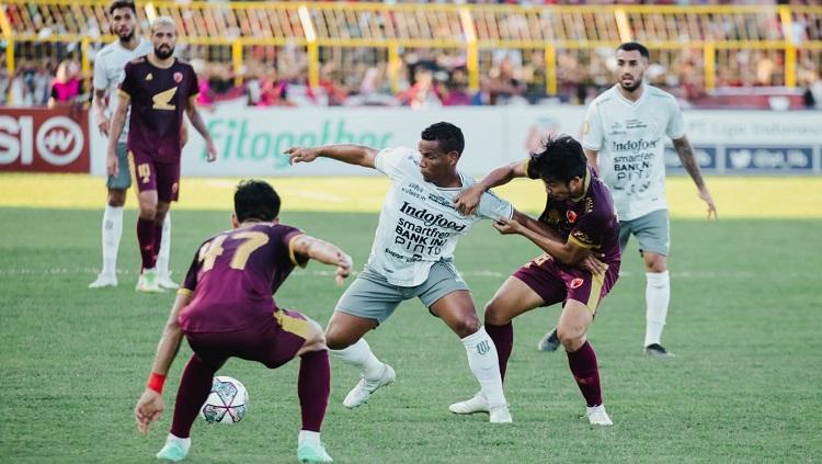 Direktur Utama PT Liga Indonesia Baru (LIB), Ferry Paulus, bahwa penentuan wakil Indonesia di Liga Champions Asia 2023-2024 ditentukan lewat play off.