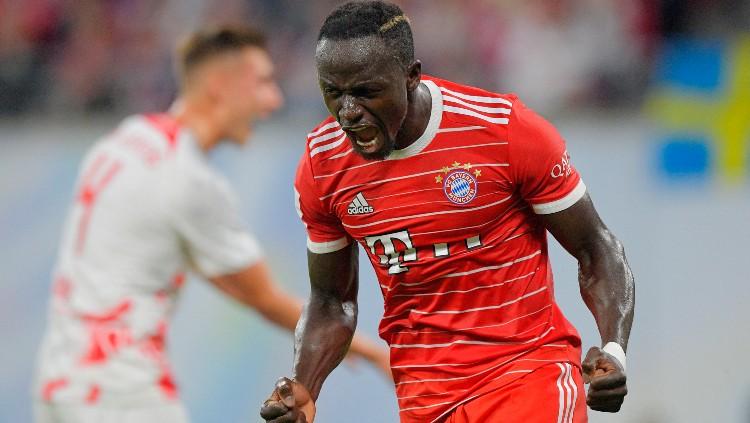 Sadio Mane, pemain Bayern Munchen yang terlibat duel dengan rekan setim, Leroy Sane di Liga Champions. (Foto: REUTERS/Matthias Rietschel)