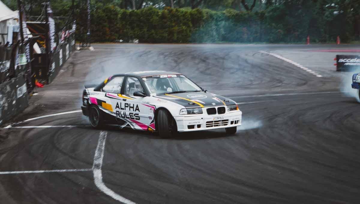 Umbu Gillberth Bibit Muda, Drifter muda Indonesia mengikuti Kejuaraan Nasional (Kejurnas) Indonesia Drift Series (IDS)  di  J99Maxx Drift Circuit, Karawaci, Tangerang, Sabtu (30/07/22).