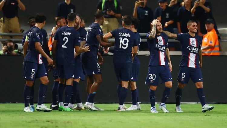 Para pemain PSG merayakan gol Neymar di laga Piala Super Prancis 2022 kontra FC Nantes (01/08/22). (Foto: REUTERS/Ronen Zvulun) - INDOSPORT