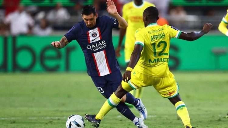 Indosport - Aksi Lionel Messi di laga Piala Super Prancis 2022 antara PSG vs FC Nantes (01/08/22). (Foto: REUTERS/Ronen Zvulun)