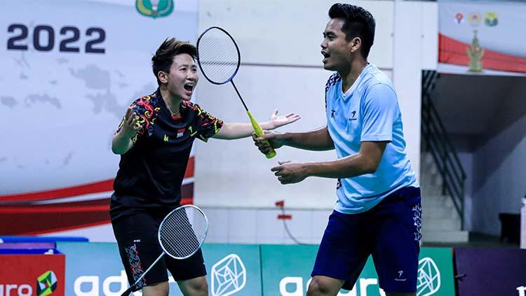 Tontowi Ahmad/Liliyana Natsir di laga eksebisi dalam rangka memeriahkan ajang bulutangkis Piala Presiden 2022.