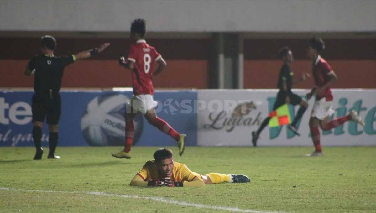 Indosport - Timnas Indonesia U-16 saat mengalahkan Vietnam 2-1 pada laga fase grup A Piala AFF U-16 2022 di Stadion Maguwoharjo, Minggu (06/08/22).