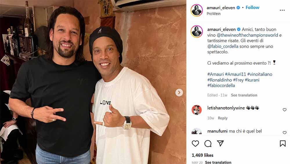 Mantan pemain Juventus dan Torino, Amauri (kiri), saat bersama Ronaldinho. Instagram@amauri_eleven.
