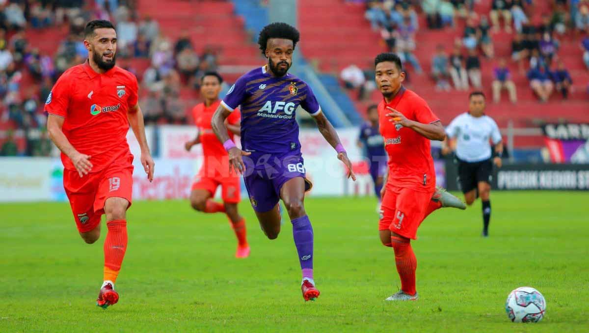 Joanderson gagal cetak gol.