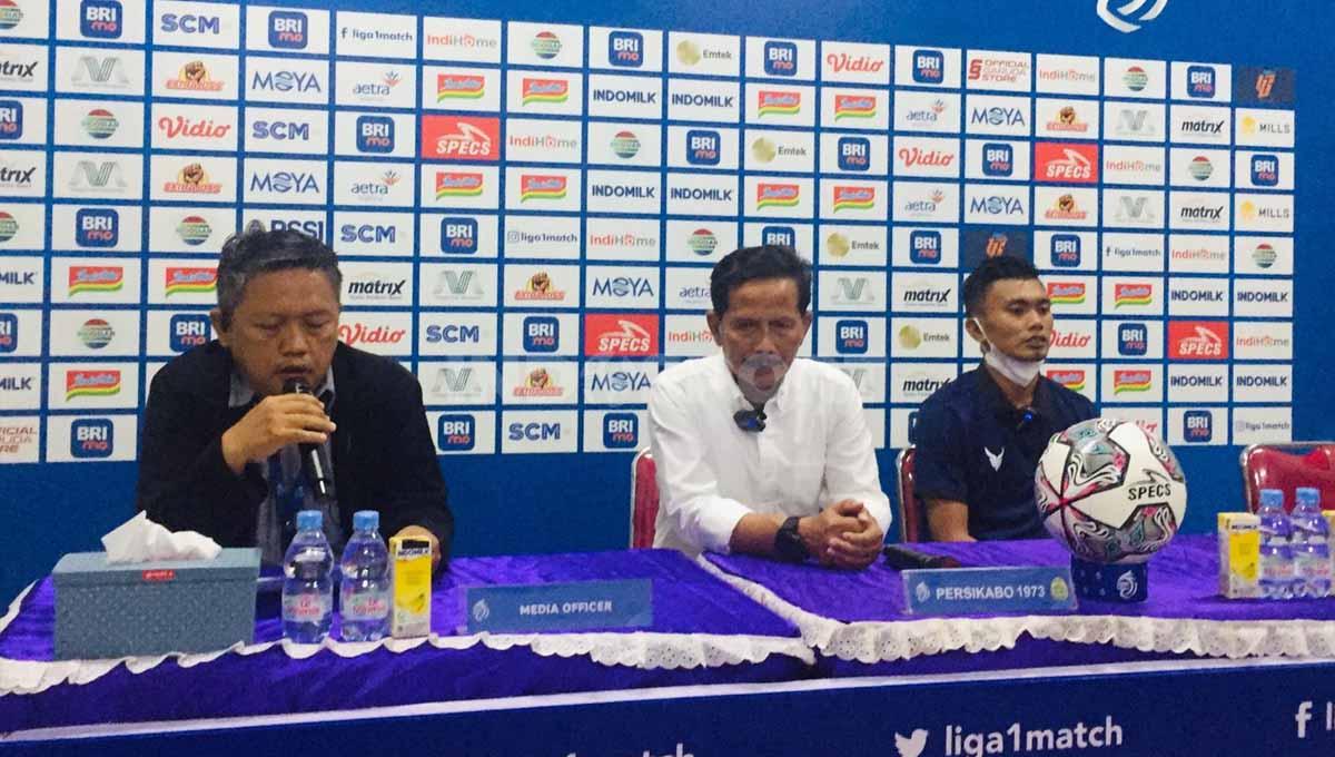 Pelatih Persikabo 1973, Djadjang Nurdjaman, menyoroti kinerja wasit pada laga pekan ke-13 Liga 1 Indonesia 22/23 kontra RANS Nusantara FC, Jumat (09/12/22).