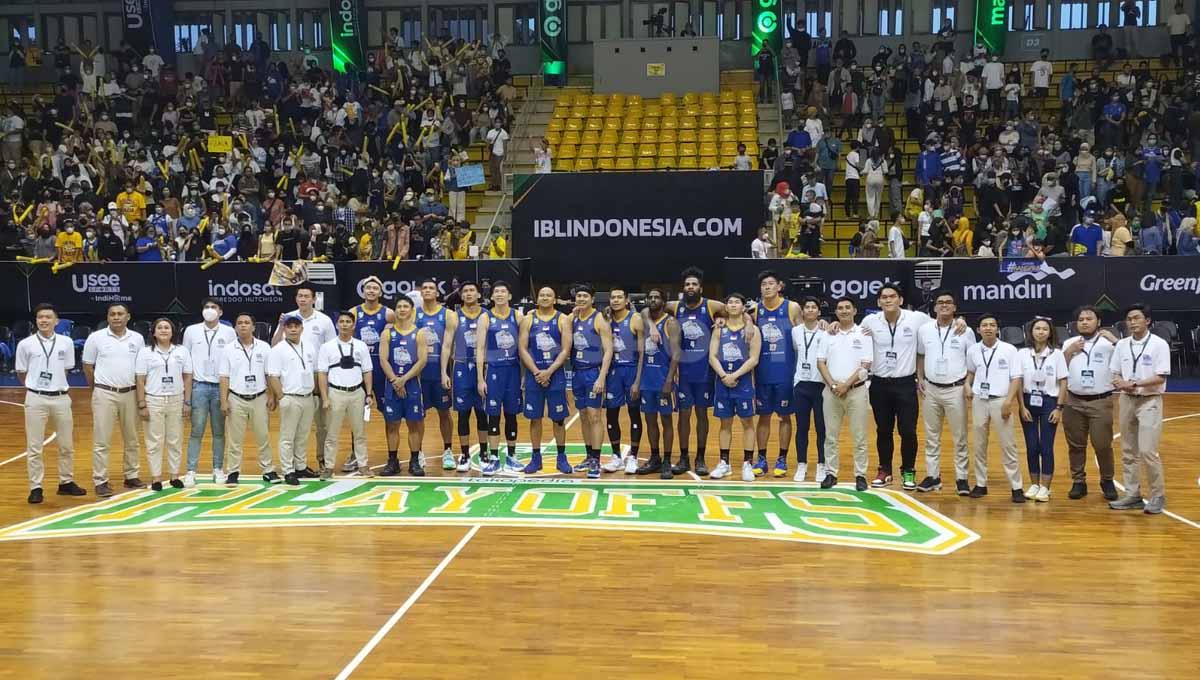 Satria Muda berhasil kembali keluar sebagai juara IBL 2022 usai berhasil mengalahkan Pelita Jaya pada game kedua babak final. Foto: Arif Rahman/INDOSPORT - INDOSPORT