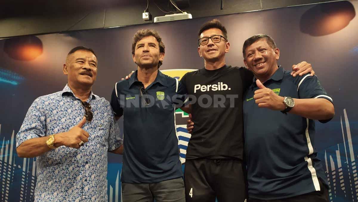 Manajemen Persib Bandung memperkenalkan Luis Milla sebagai pelatih baru untuk kompetisi Liga 1 musim 2022/2023 di Graha Persib, Senin (22/08/22).