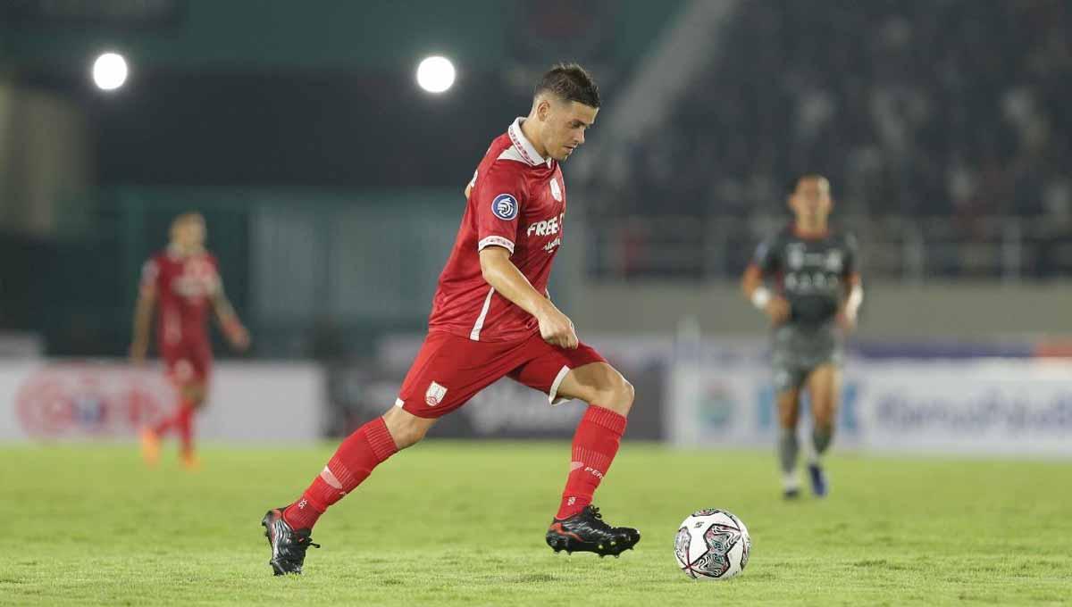 Gelandang Persis Solo, Alexis Messidoro. Foto: Persis Solo