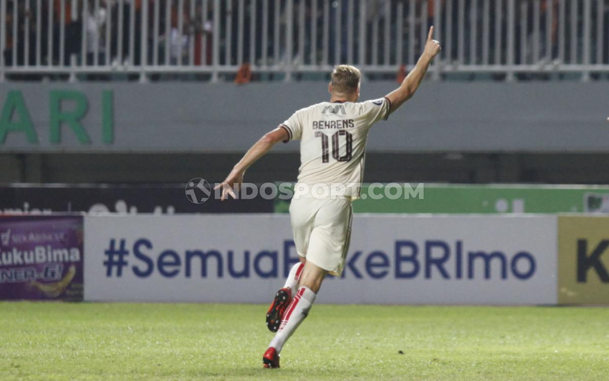 Selebrasi pemain Persija, Hanno Behrens usai mencetak gol pertama ke gawang RANS Nusantara pada laga pekan kelima BRI Liga 1 2022/2023 di Stadion Pakansari, Sabtu (20/08/22).