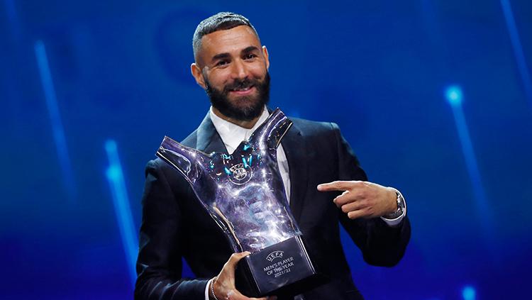 Penyerang Real Madrid, Karim Benzema sukses memenangkan gelar individu pemain terbaik Eropa versi UEFA.