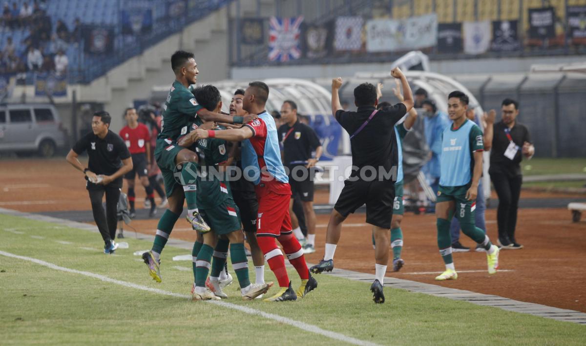 Pertandingan kompetisi Liga 2 antara Persikab vs PSIM Yogyakarta di Stadio Si Jalak Harupat, Kabupaten Bandung, Minggu (28/08/22). Foto: Herry Ibrahim/INDOSPORT