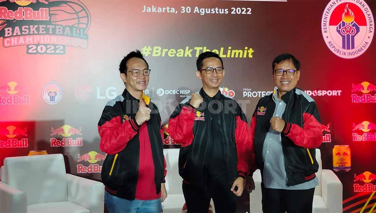 Perebutkan Piala Bergilir KEMENPORA RI, Enam SMA Perwakilan Provinsi Bakal Betarung di Babak Final Redbull Basketball Championships 2022. Foto: Ammara Marthiara/INDOSPORT