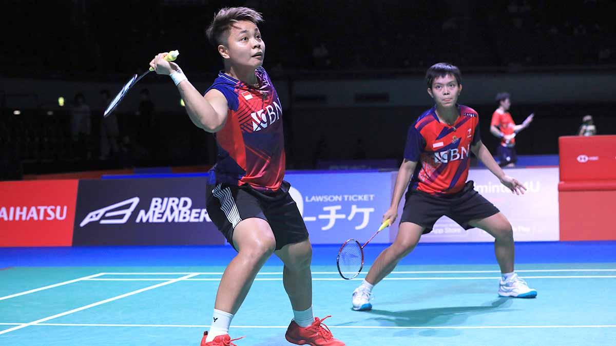 Pasangan ganda putri Indonesia Apriyani Rahayu/Siti Fadia Silva Ramadhanti di kejuaraan bulutangkis Japan Open 2022. Foto: PBSI