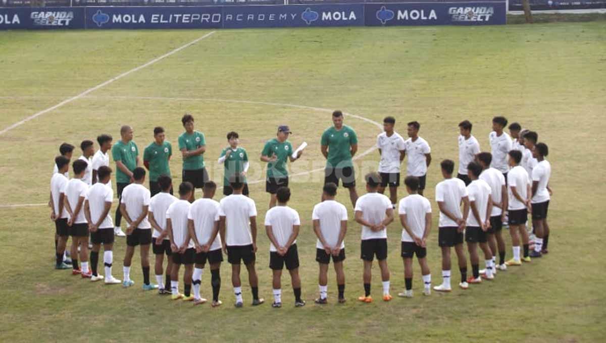 Jadwal Kualifikasi Piala Asia U-20 2023 yang akan dimulai Rabu (14/09/22), di mana Timnas Indonesia U-19 akan berhadapan menjalani laga mudah di hari pertama. Foto: Herry Ibrahim/INDOSPORT