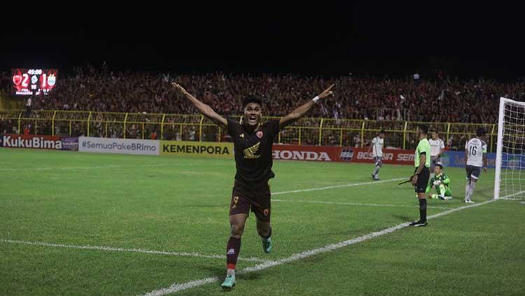 Selebrasi penyerang belia PSM Makassar, M Ramadhan Sananta, setelah mencetak gol keduanya ke gawang Persib Bandung pada pekan ketujuh BRI Liga 1 2022/23