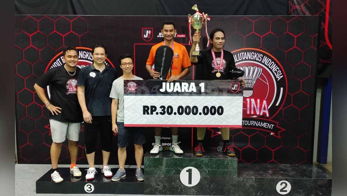 Tommy Sugiarto dan Koencir Mawar sukses menjuarai PB INA Fun Tournament. Foto: Ivan Reinhard Manurung/INDOSPORT - INDOSPORT