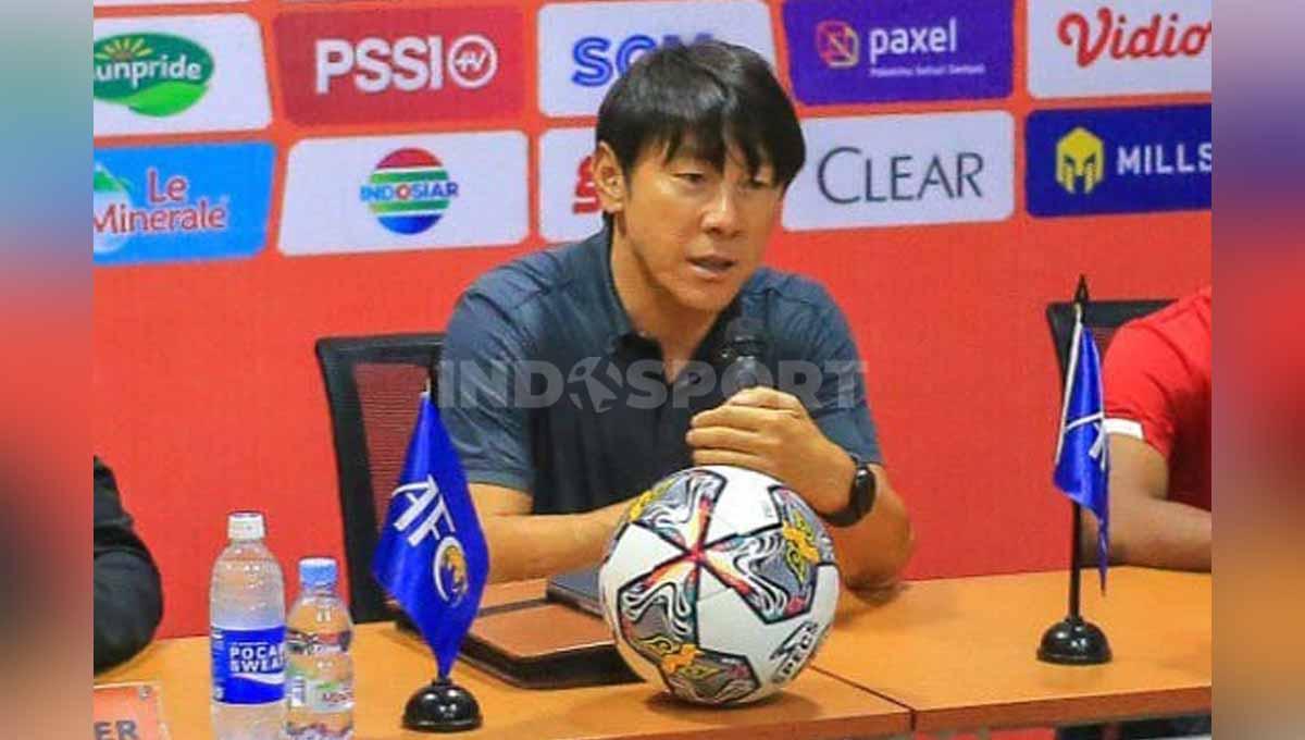 Pelatih Timnas Indonesia U-20, Shin Tae-yong saat preskon usai pertandingan.
