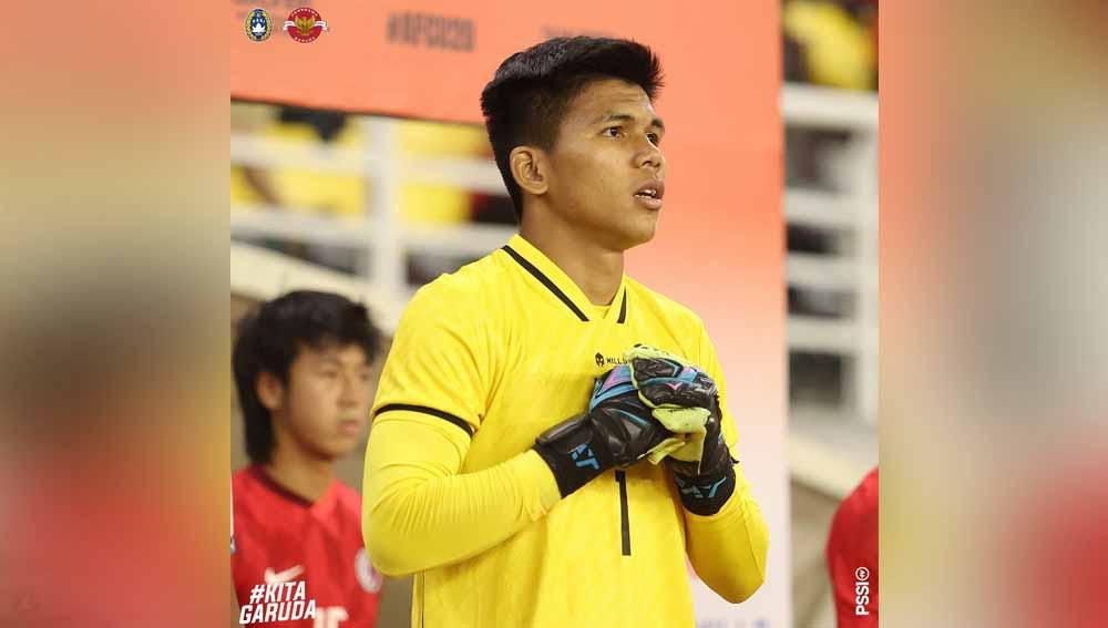 Penjaga gawang Persija Jakarta, Cahya Supriadi, bakal menyusul Timnas Indonesia U-20 besutan Shin Tae-yong pemusatan latihan di Eropa. Foto: pssi