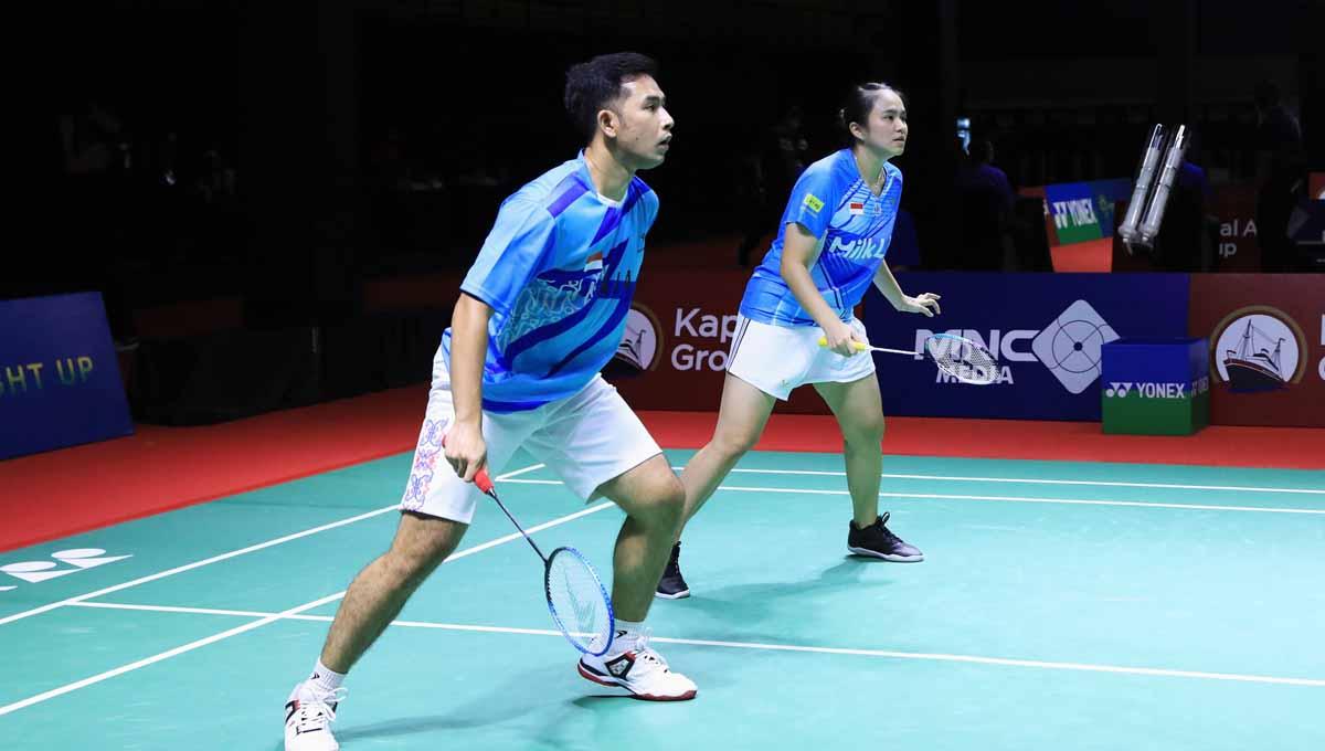 Pasangan ganda capuran Indonesia M. Reza Pahlevi Isfahani/Melati Daeva Oktavianti di turnamen Kapal Api Indonesia International Series 2022. Foto: PBSI