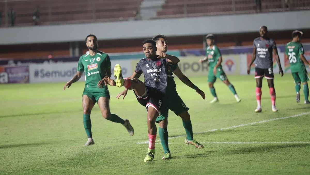 Aksi Osas Saha dalam pertandingan antara PSS Sleman vs Persita Tangerang di BRI Liga 1. Foto: Persita