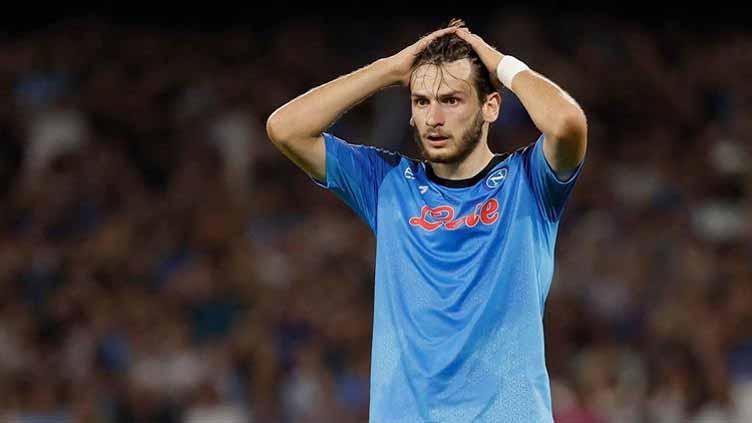 Khvicha Kvaraskhelia diprediksi bisa tinggalkan Napoli untuk gabung Real Madrid atau Manchester United pada bursa transfer 2024. Foto: Reuters/Ciro De Luca