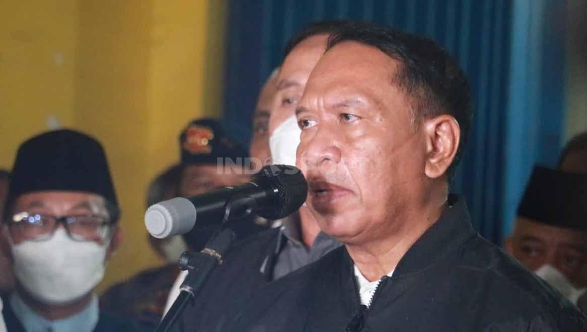 Menpora Zainudin Amali buka suara usai TGIPF selesai investigasi Tragedi Kanjuruhan dan beri masukkan agar ketum PSSI dan jajarannya mundur. Foto: Ian Setiawan/INDOSPORT