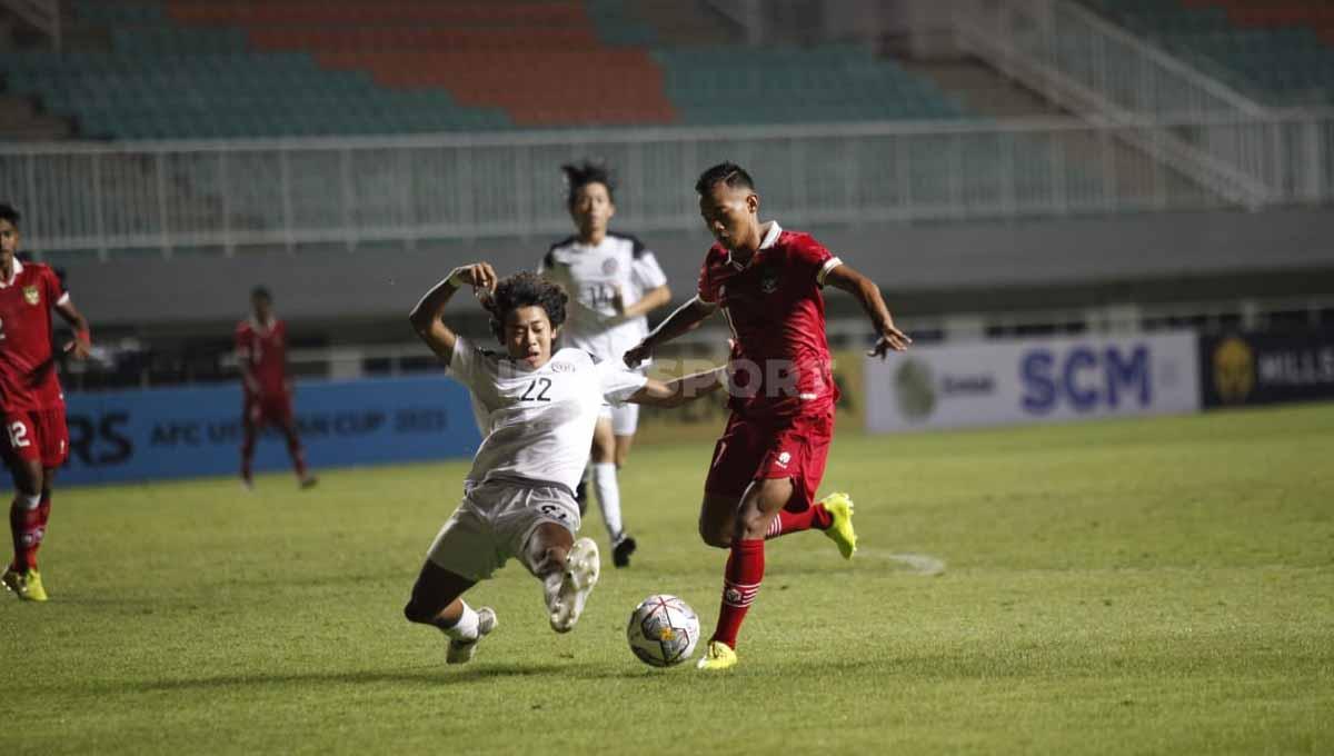 Pertandingan antara Guam vs Timnas Indonesia U-17 di Kualifikasi AFC U17 2022, Senin (03/10/22). (Foto: Herry Ibrahim)