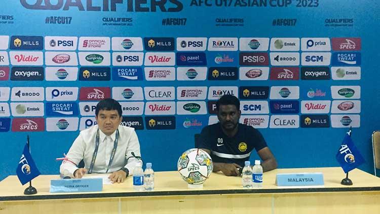 Pelatih Timnas Malaysia U-17, Osmera bin Omaro.