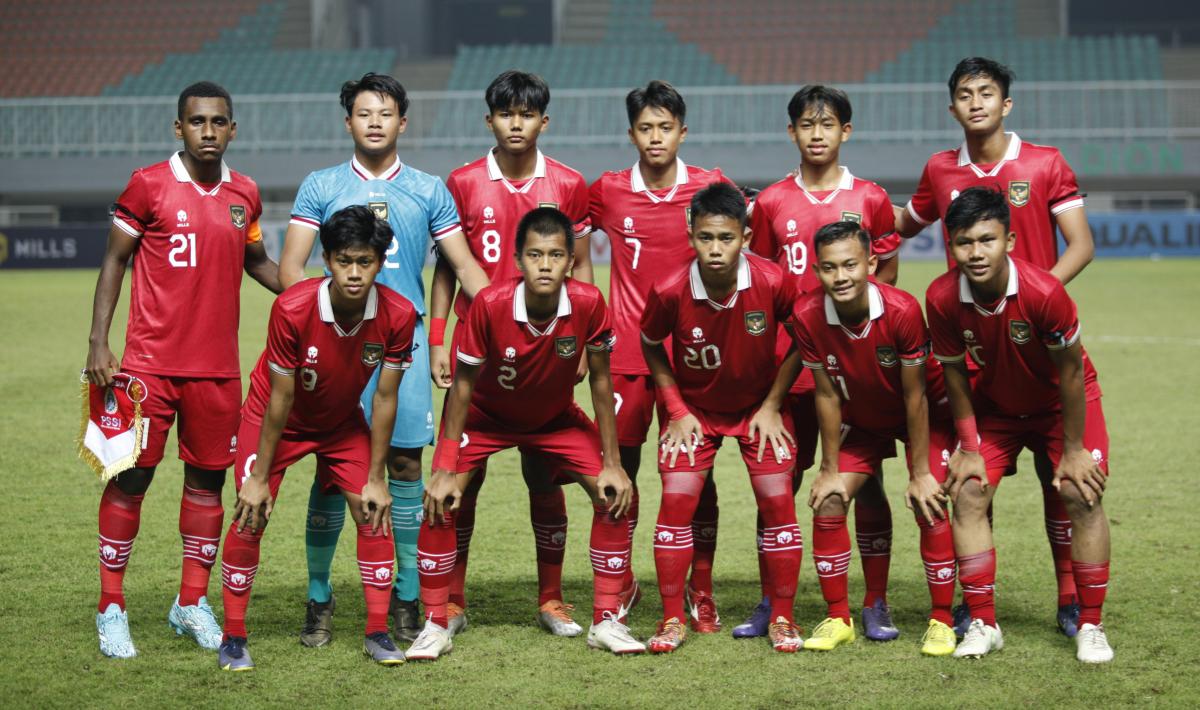 Starting eleven Timnas Indonesia saat berhadapan dengan UEA pada grup B Kualifikasi Piala Asia U-17 di Stadion Pakansari, Rabu (05/10/22).