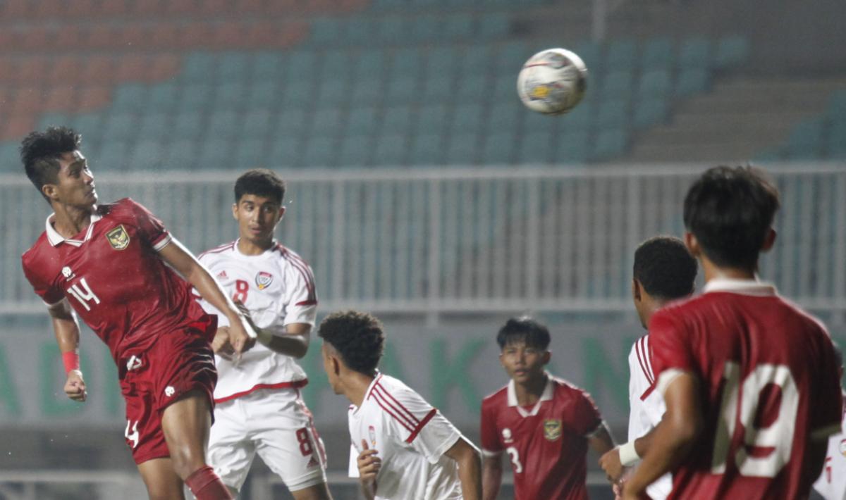 Pertandingan Kualifikasi Piala Asia U-17 antara Timnas Indonesia vs UEA di Stadion Pakansari, Rabu (05/10/22). - INDOSPORT