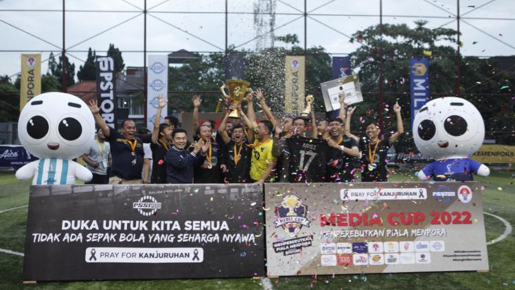 Tim TVRI berhasil mejadi juara perhelatan Media Cup 2022 di Triboon Mini Soccer, Jumat (07/10/22). - INDOSPORT