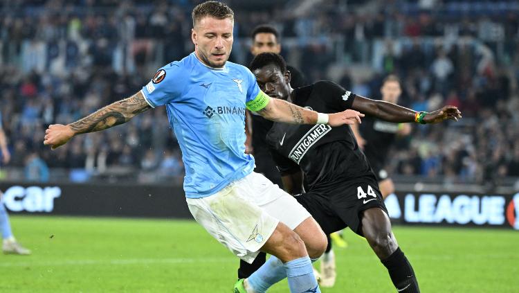Berikut top skor Liga Italia (Serie A), Senin (17/10/22) di mana Ciro Immobile mandul dan harus tetap membagi posisinya di puncak dengan Vlahovic. REUTERS-Alberto Lingria - INDOSPORT