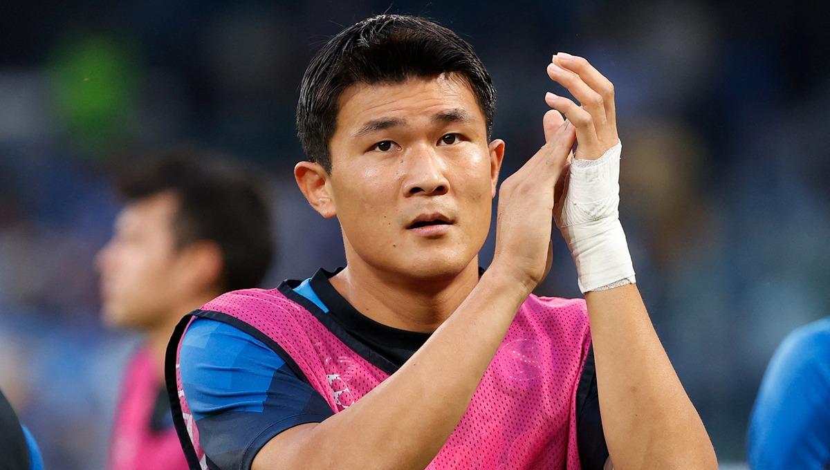 Kim Min-jae saat pertandingan Liga Champions antara Napoli vs Ajax Amsterdam