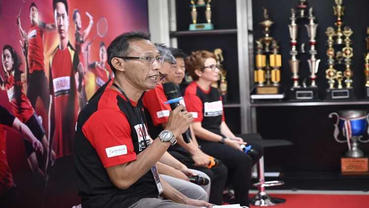 Legenda bulutangkis, Sigit Budiarto dalam konferensi pers Audisi Umum PB Djarum 2022.