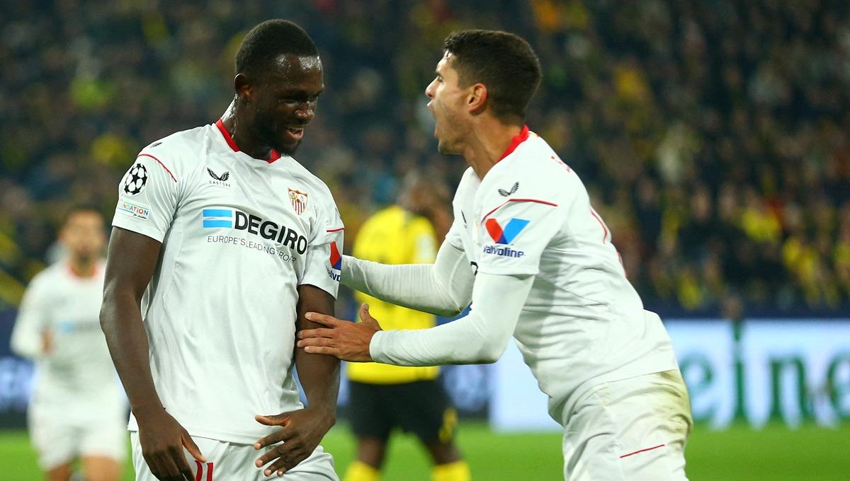 Klub Liga Italia (Serie A), AC Milan, ingin menggaet Tanguy Nianzou di bursa transfer berikutnya, karena duet Simon Kjaer - Fikayo Tomori dirasa kurang mantap. Foto: REUTERS/Thilo Schmuelgen