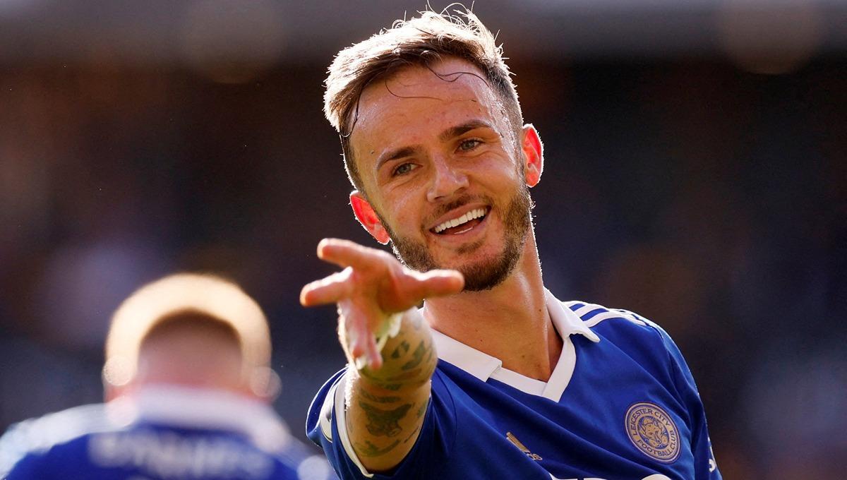 Pemain Leicester City, James Maddison, harus merasakan timnya terdegradasi. Foto: REUTERS/Andrew Couldridge. - INDOSPORT